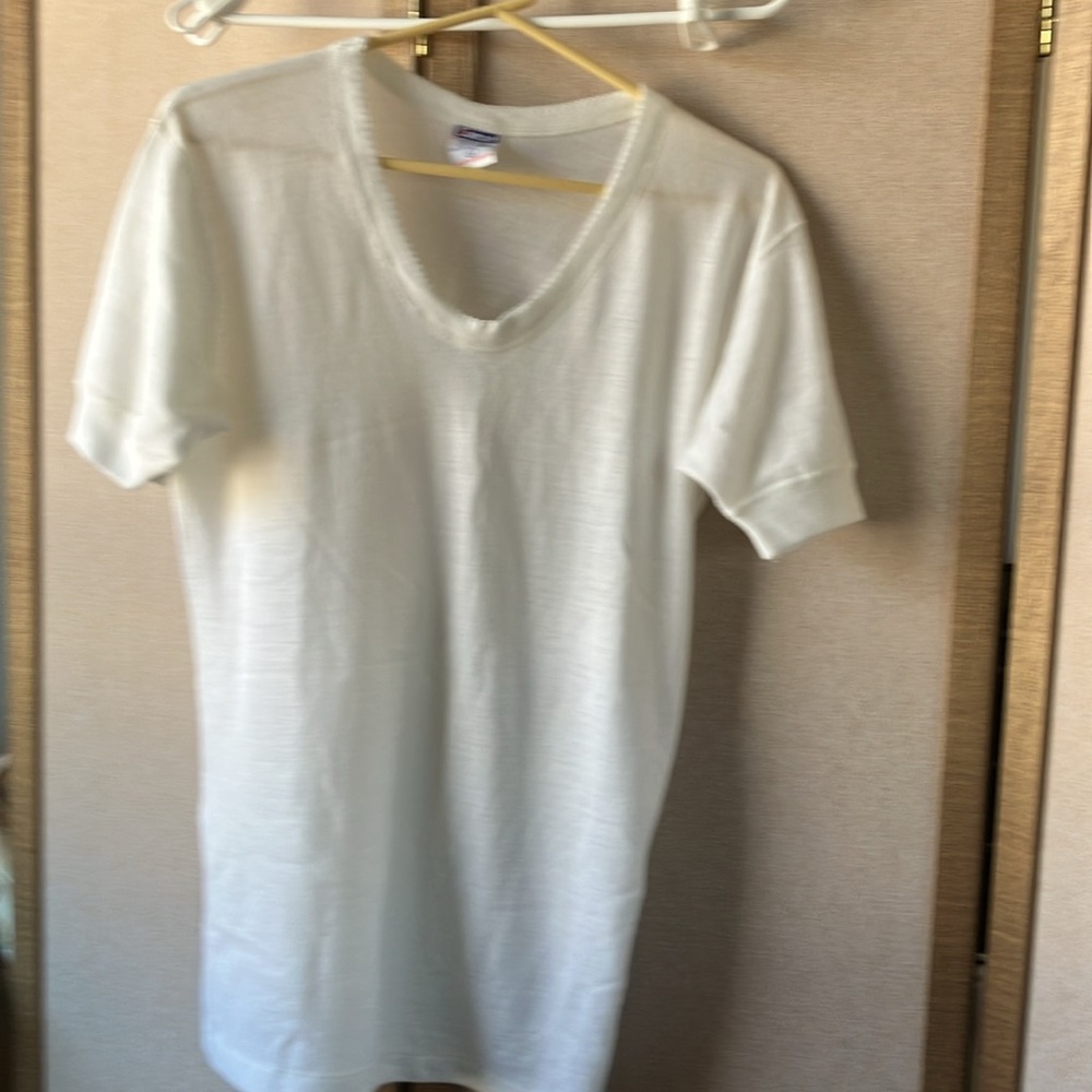 FINAL MARKDOWN Damart White Thermal Top large